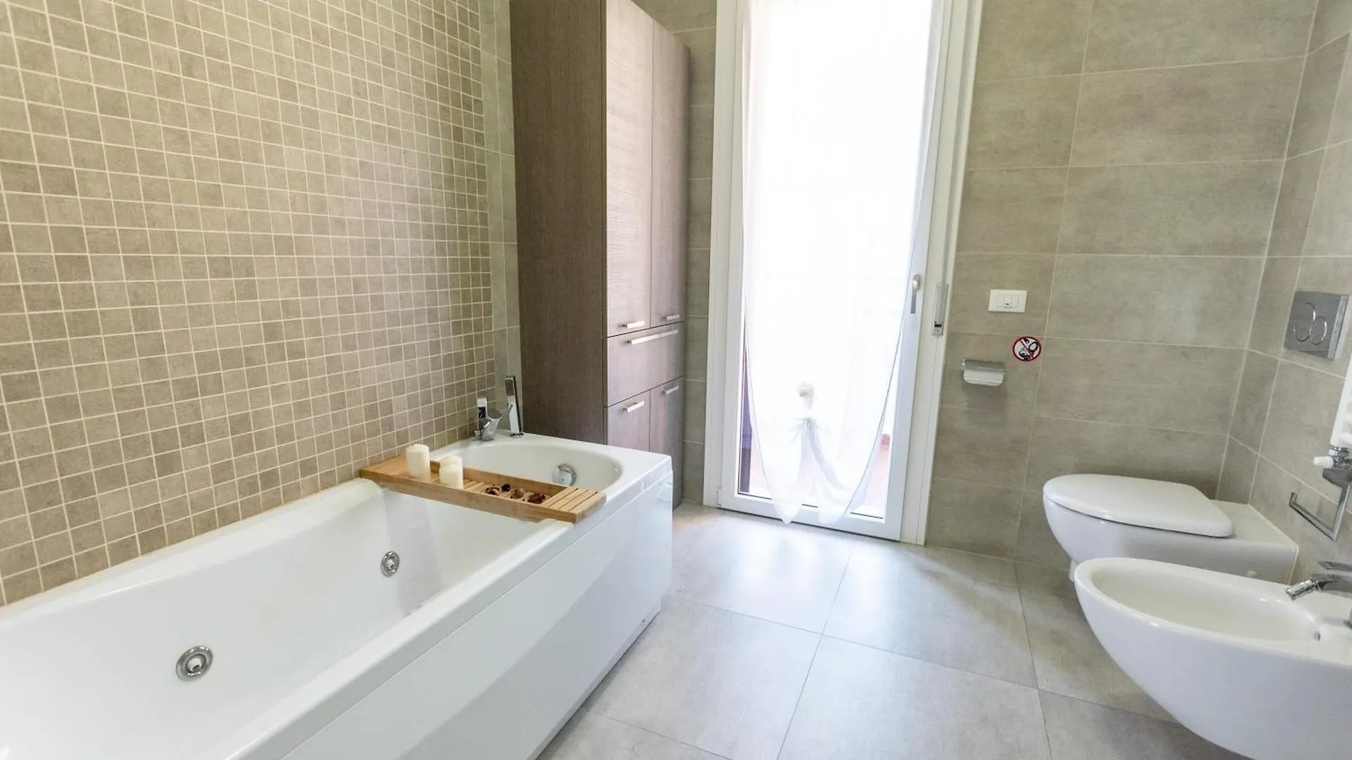 We Home - Larga32 House Bologna